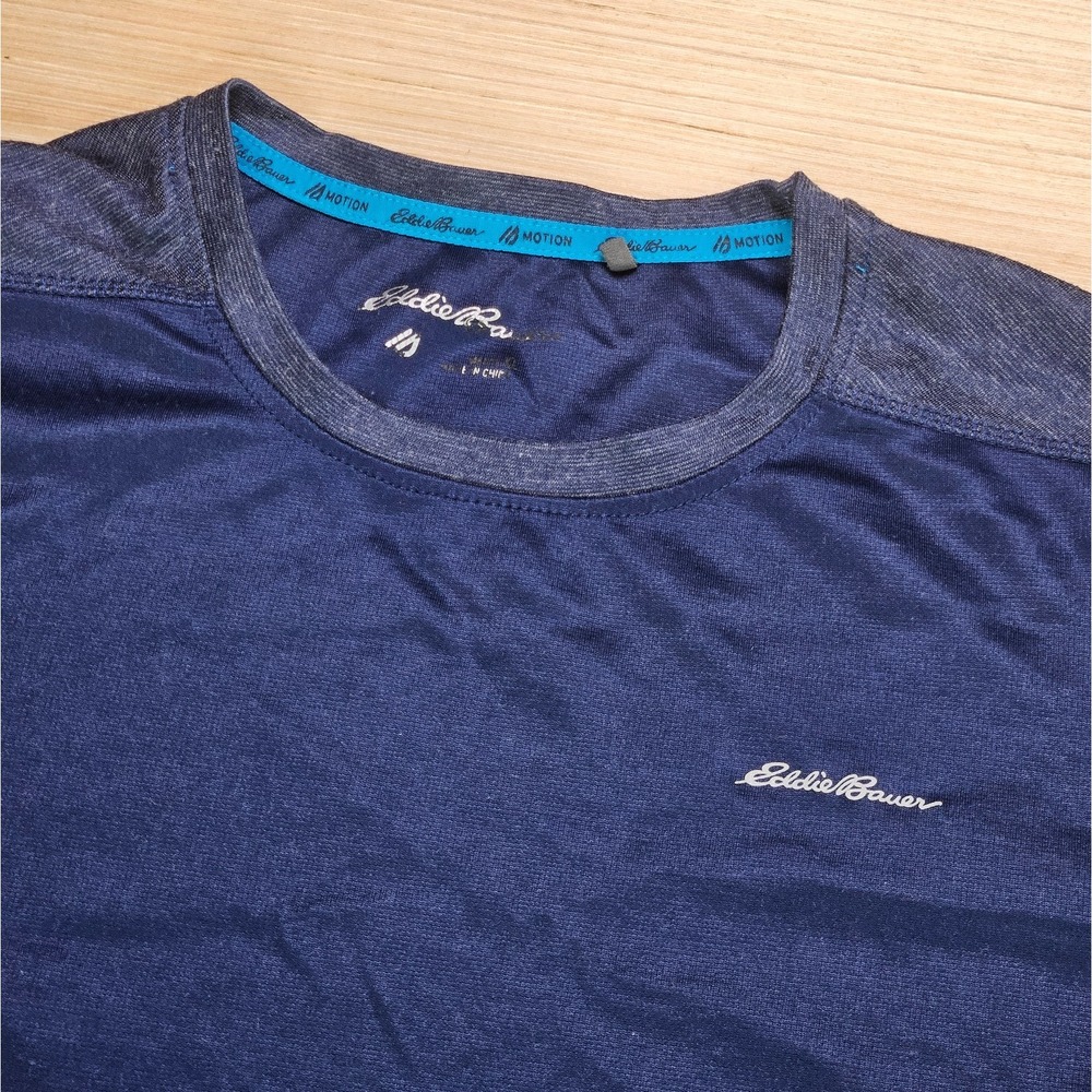 Eddie Bauer Motion Resolution Collection FreeDry Zip Pocket Navy Blue‎ XL